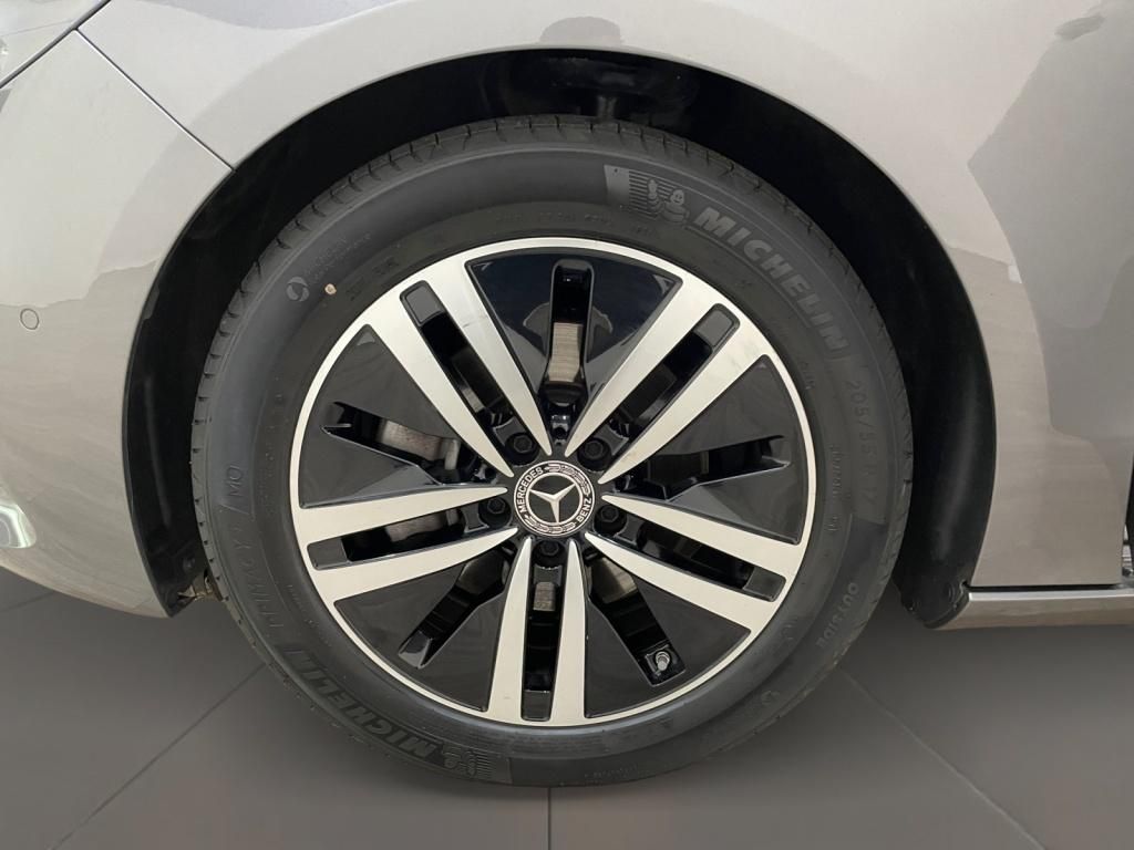 Mercedes-Benz B 200 2022