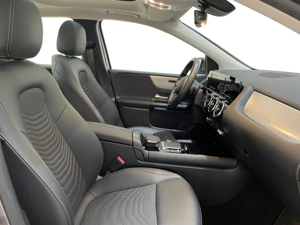 Mercedes-Benz B 200 2022