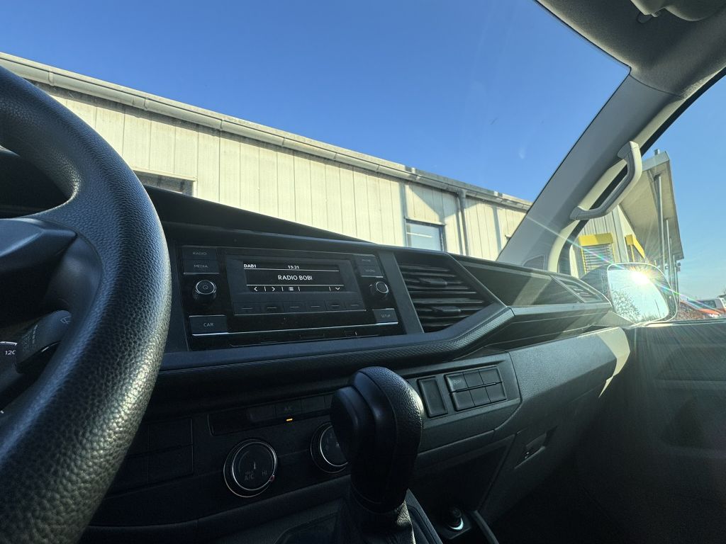 Volkswagen T6 Transporter 2024