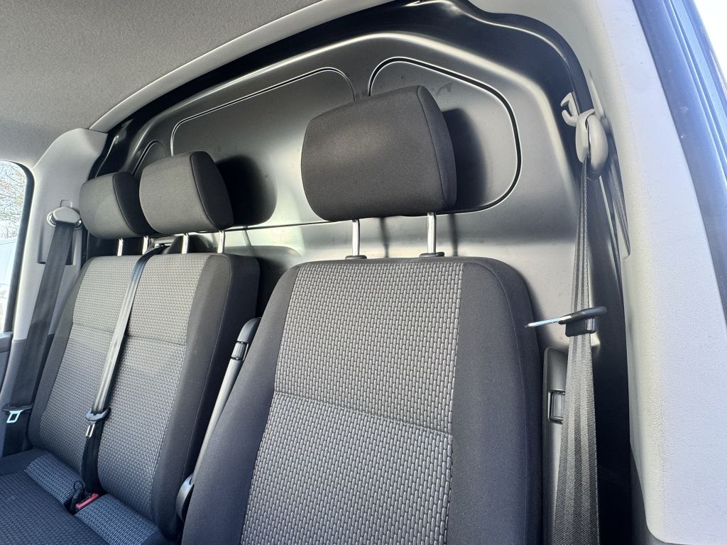 Volkswagen T6 Transporter 2024