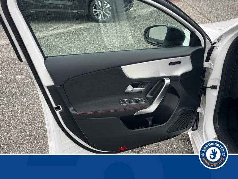 Mercedes-Benz A 180 2026