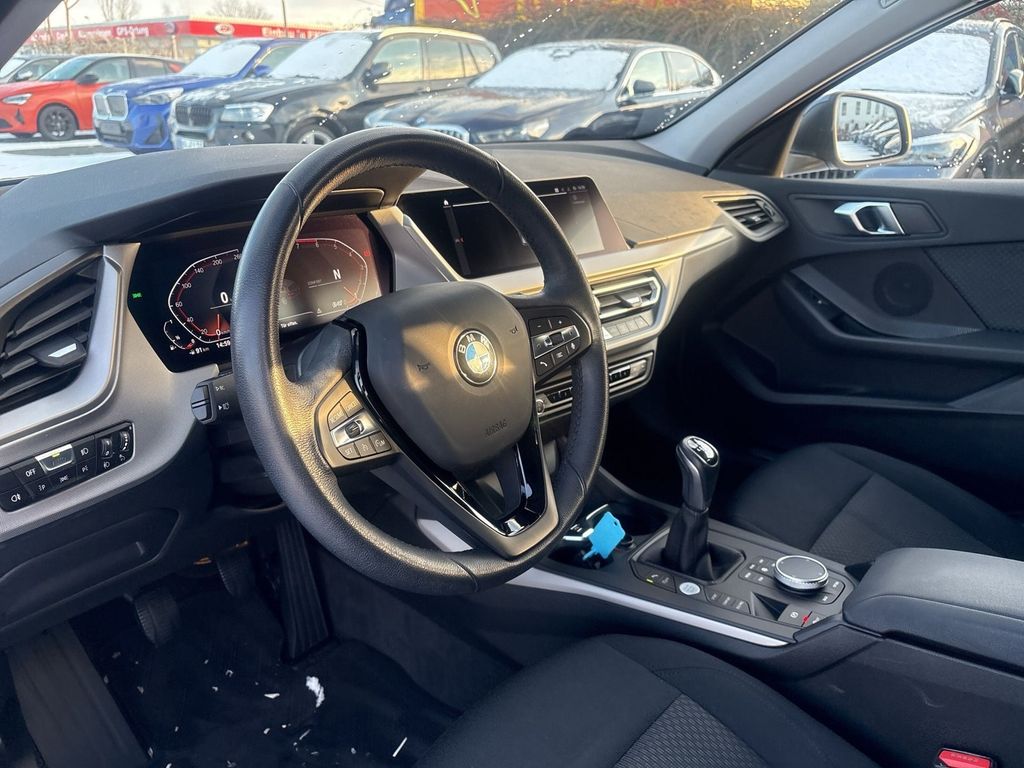 BMW 118 2021