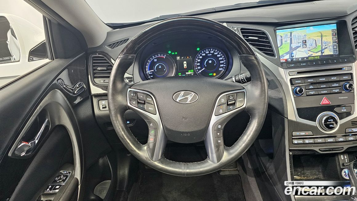 Hyundai Grandeur 2016