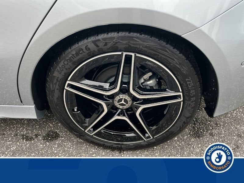 Mercedes-Benz A 180 2026