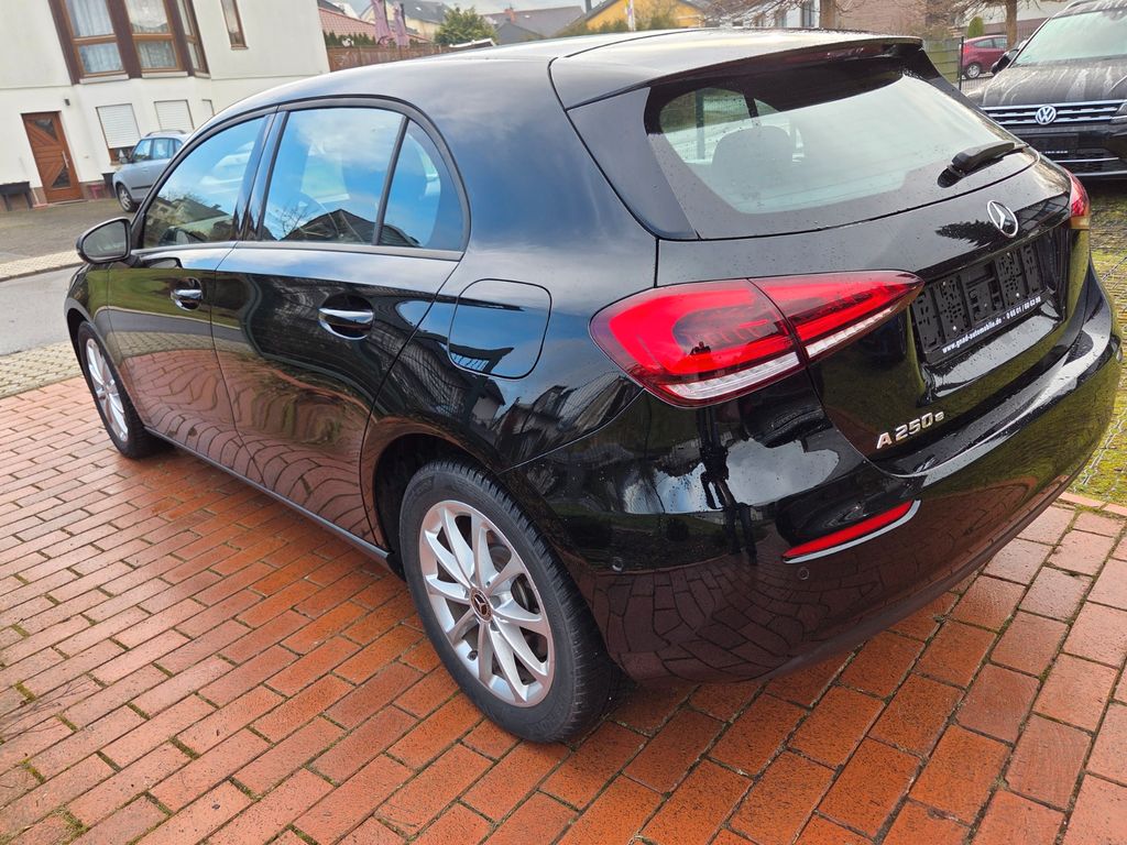 Mercedes-Benz A 250 2021
