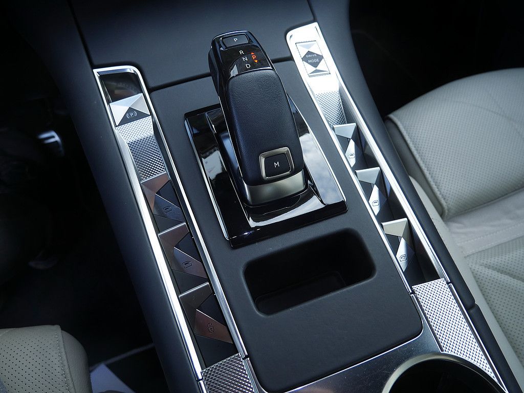 DS Automobiles DS7 (Crossback) 2023