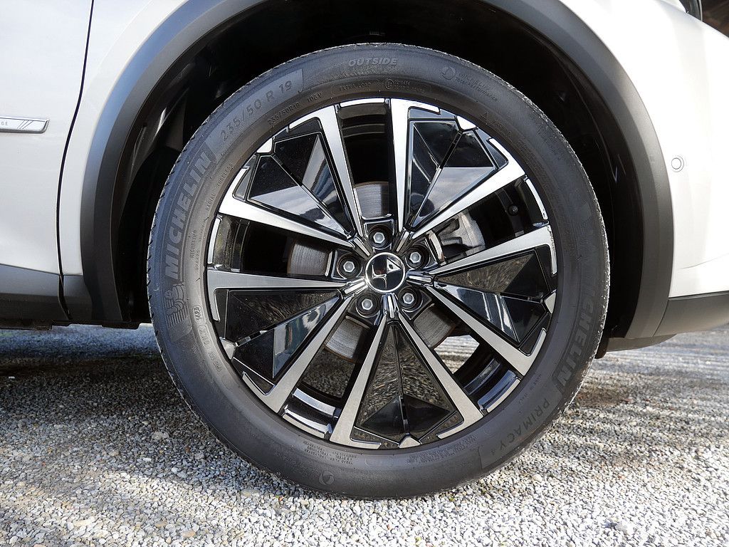 DS Automobiles DS7 (Crossback) 2023