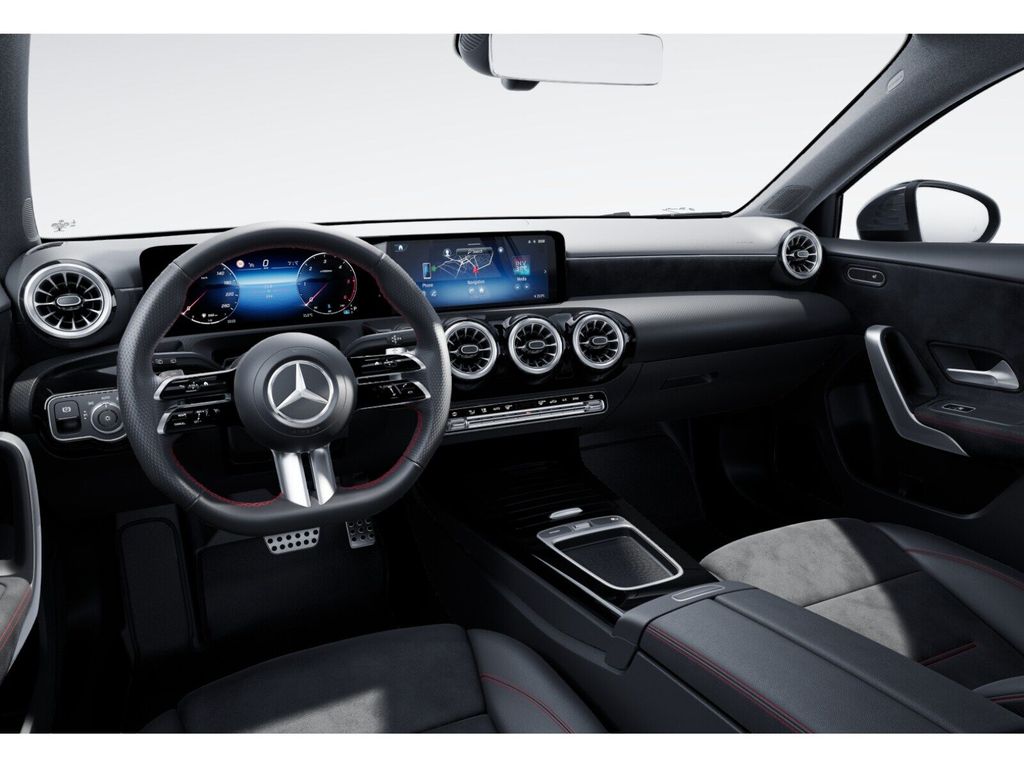 Mercedes-Benz A 200 2023