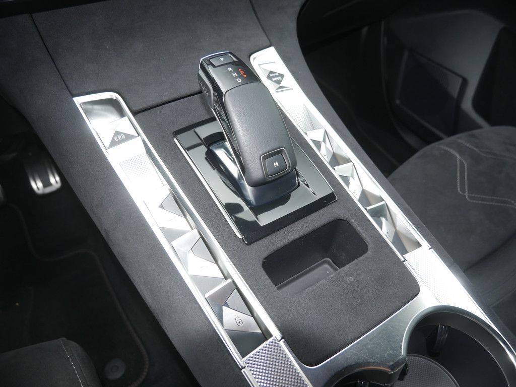 DS Automobiles DS7 (Crossback) 2023