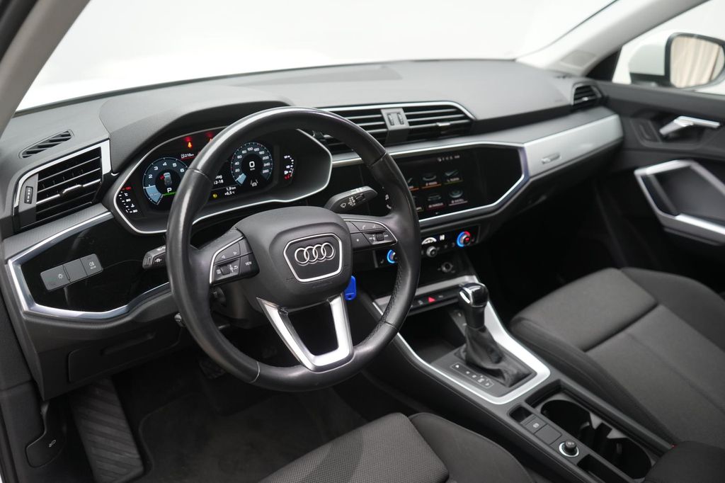 Audi Q3 2021