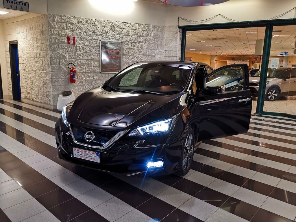 Nissan Leaf 2021