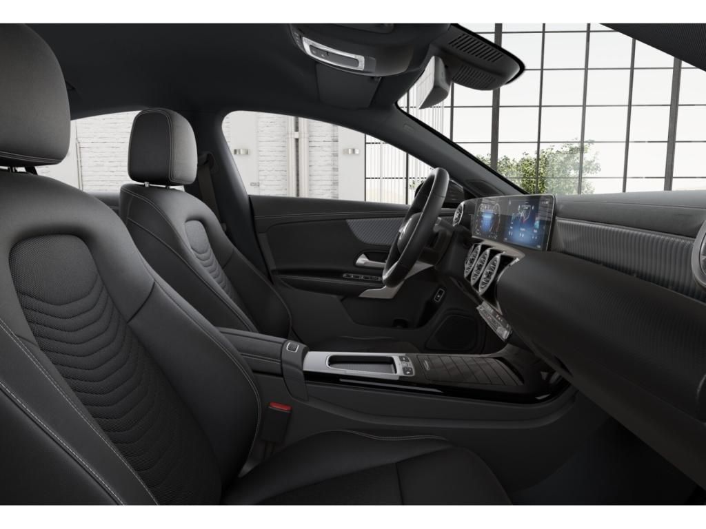 Mercedes-Benz CLA 180 2025