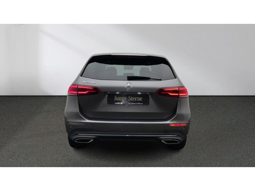 Mercedes-Benz B 250 2022