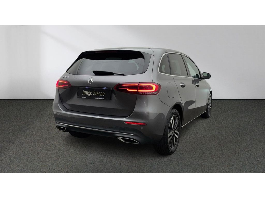 Mercedes-Benz B 250 2022