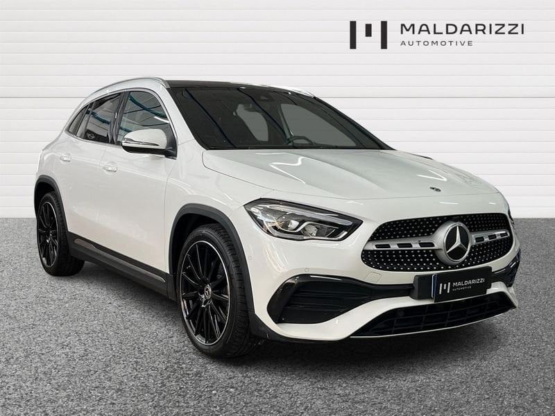 Mercedes-Benz GLA 200 2023