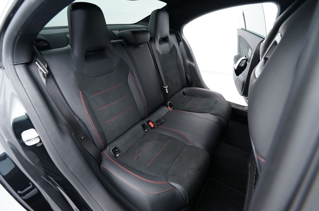 Mercedes-Benz CLA 200 2023