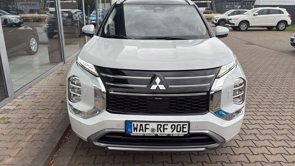 Mitsubishi Outlander 2025