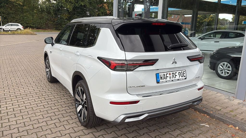 Mitsubishi Outlander 2025