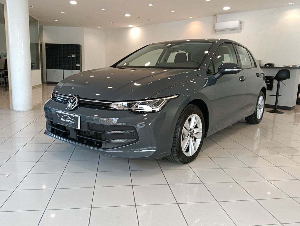 Volkswagen Golf 2025