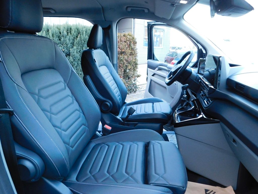 Ford Tourneo Custom 2026