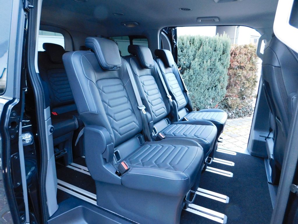 Ford Tourneo Custom 2026