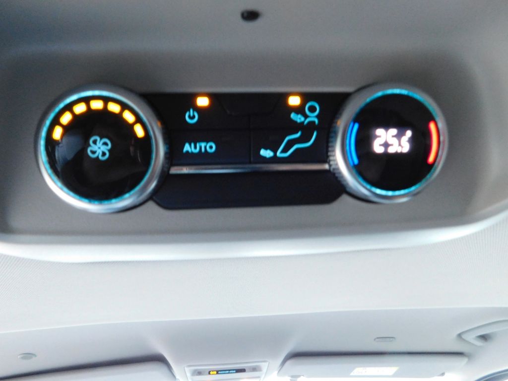 Ford Tourneo Custom 2026