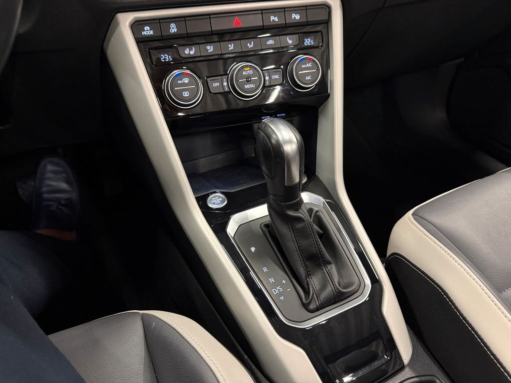 Volkswagen T-Roc 2021