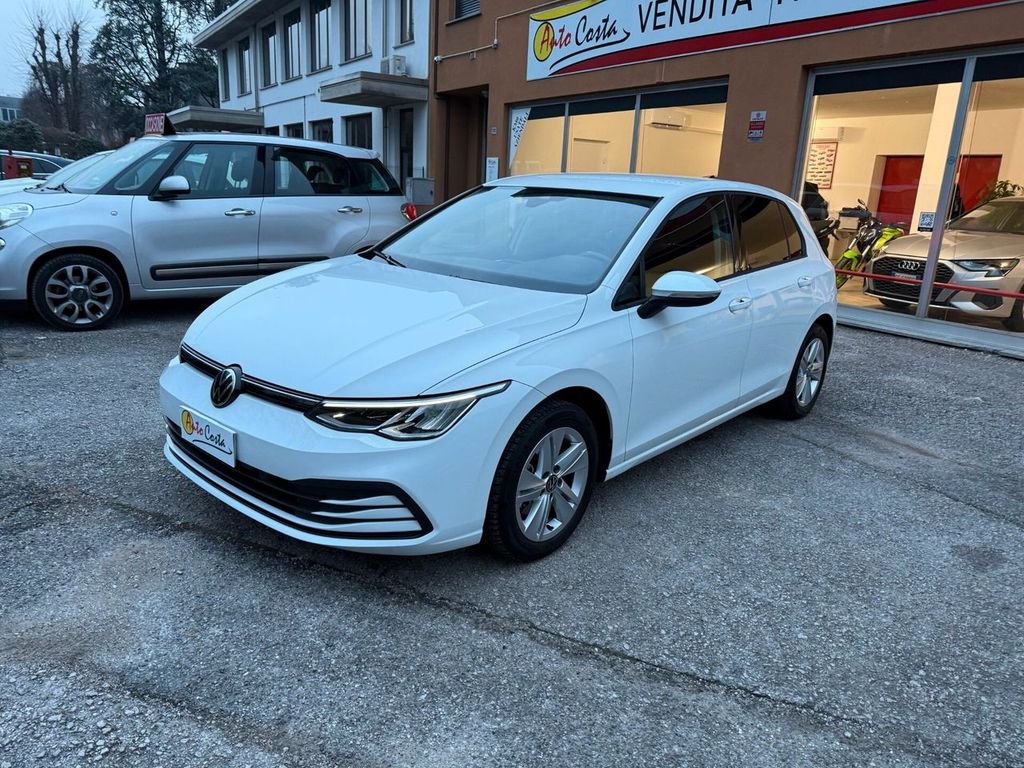 Volkswagen Golf 2021