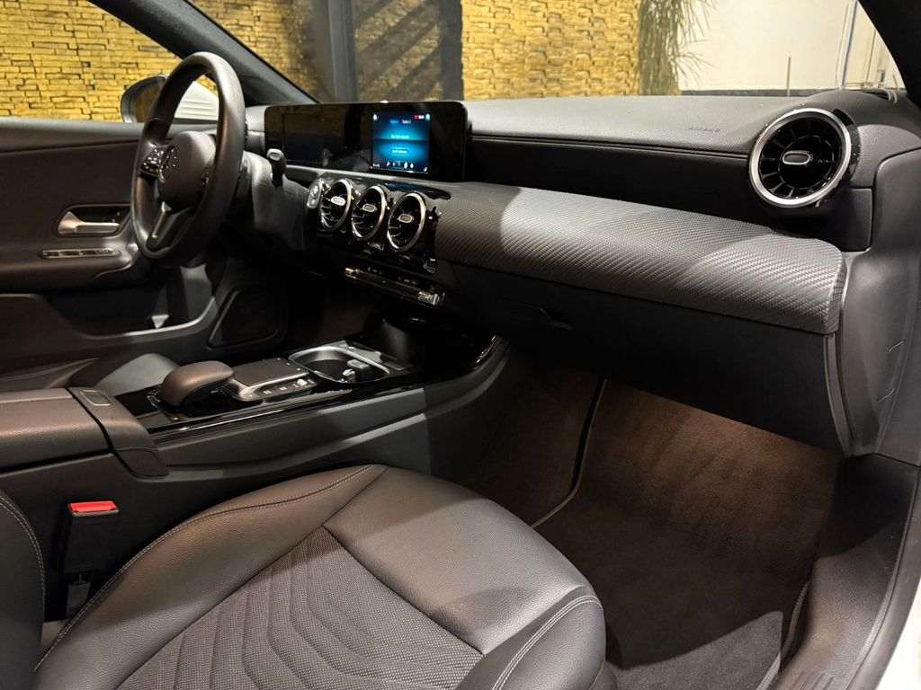 Mercedes-Benz A 180 2022
