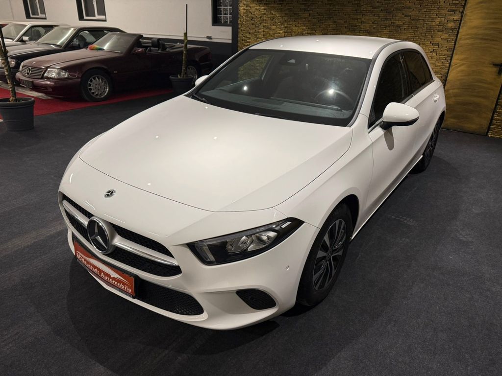 Mercedes-Benz A 180 2022