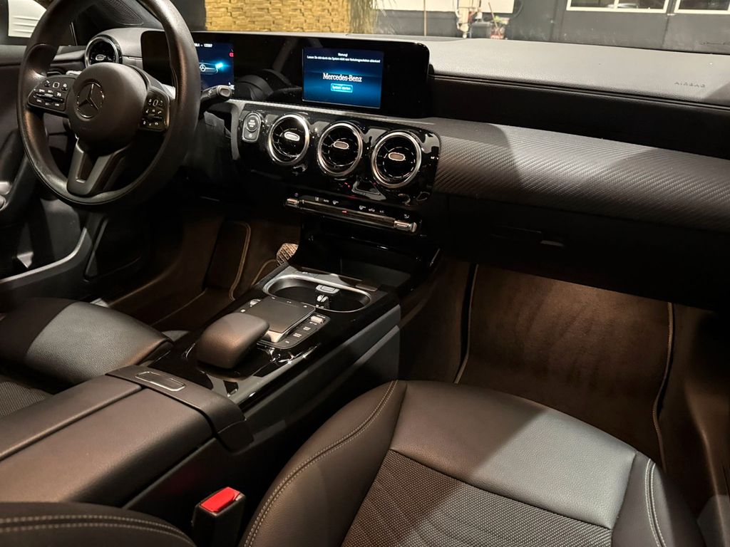 Mercedes-Benz A 180 2022