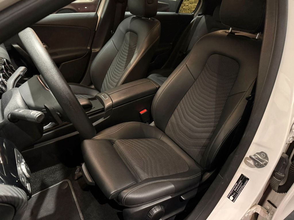 Mercedes-Benz A 180 2022