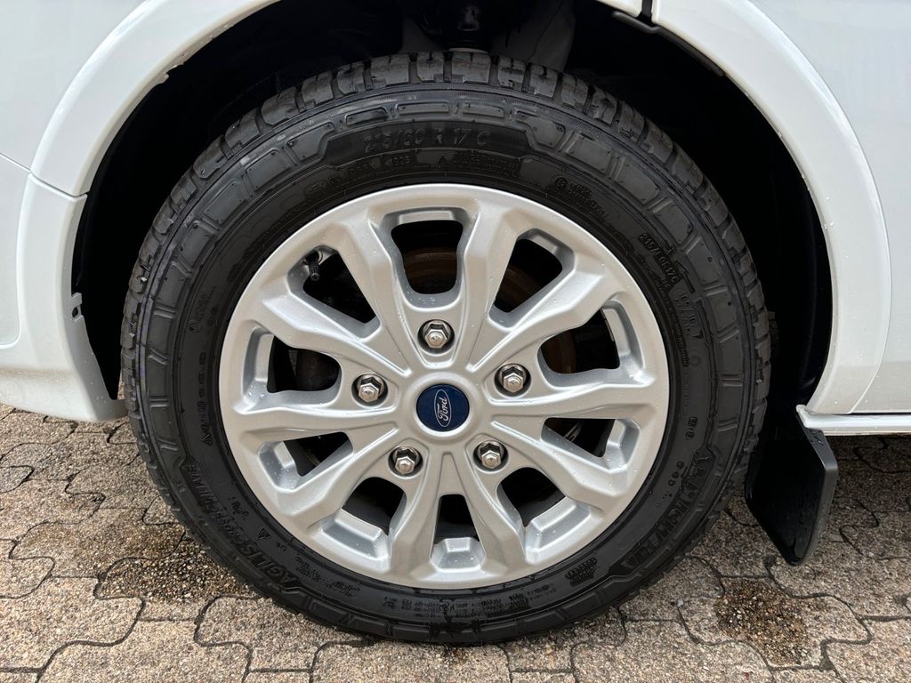 Ford Tourneo Custom 2023