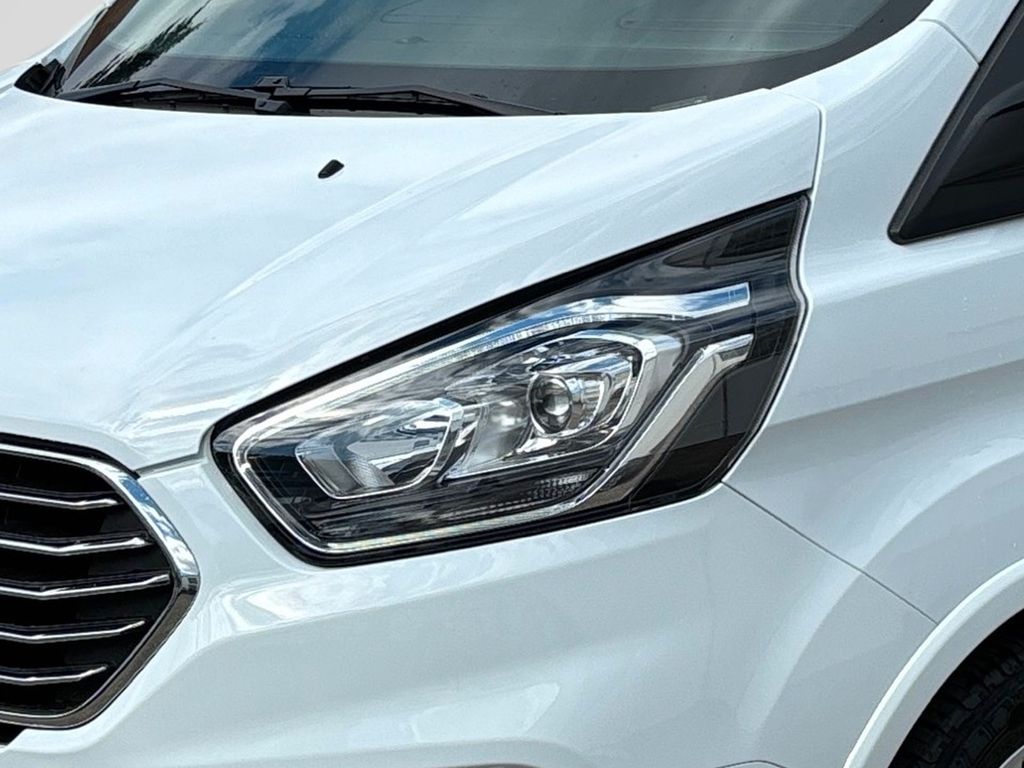 Ford Tourneo Custom 2023