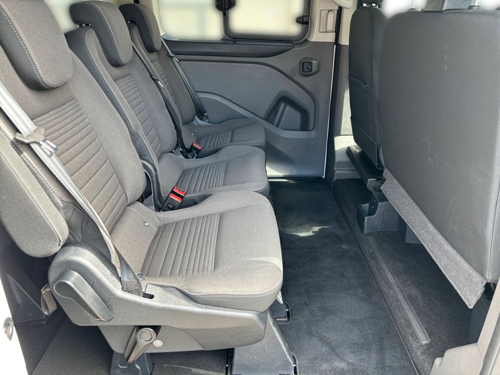 Ford Tourneo Custom 2023