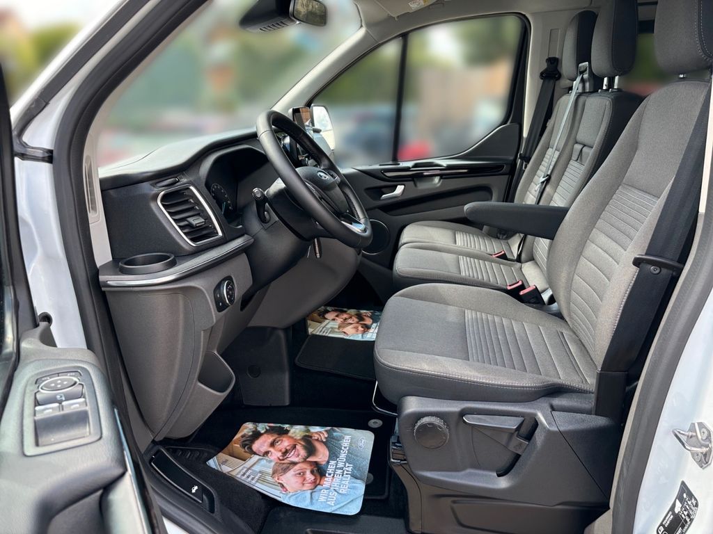 Ford Tourneo Custom 2023