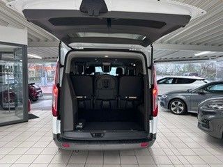 Ford Tourneo Custom 2023