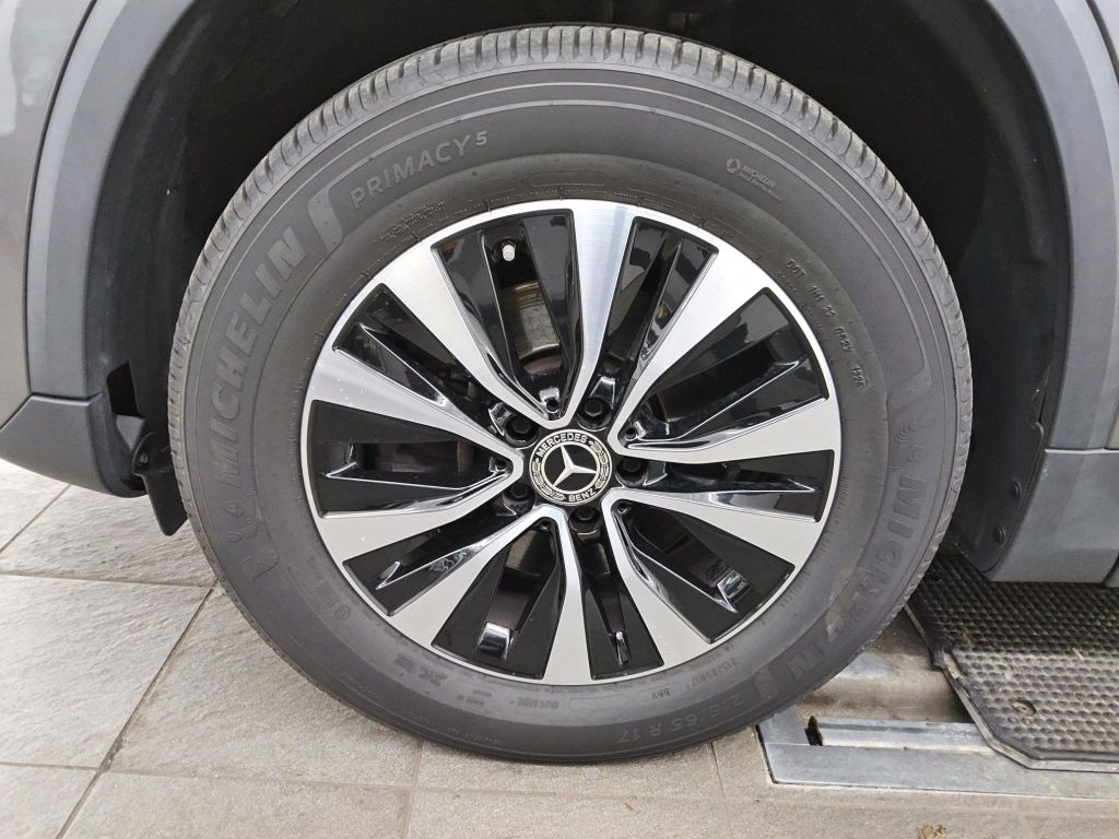 Mercedes-Benz GLA 180 2022