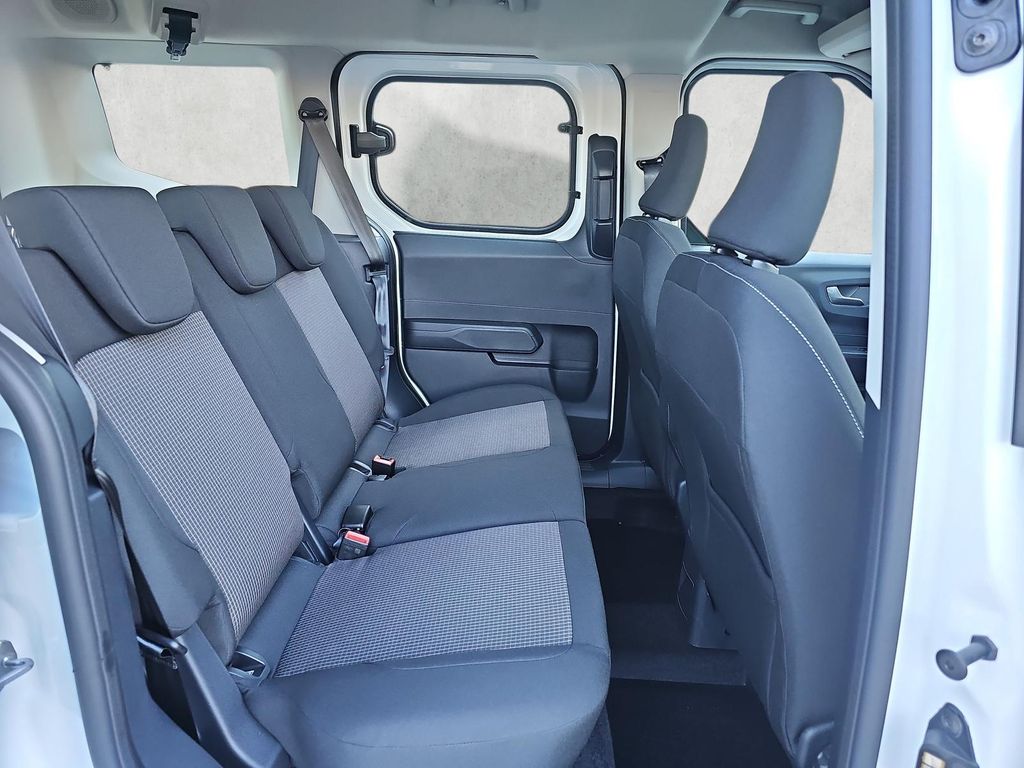 Ford Tourneo Courier 2026