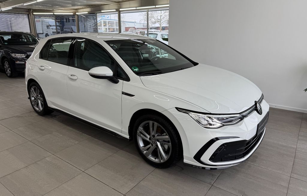 Volkswagen Golf 2024