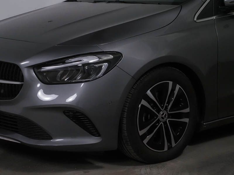 Mercedes-Benz B 200 2024