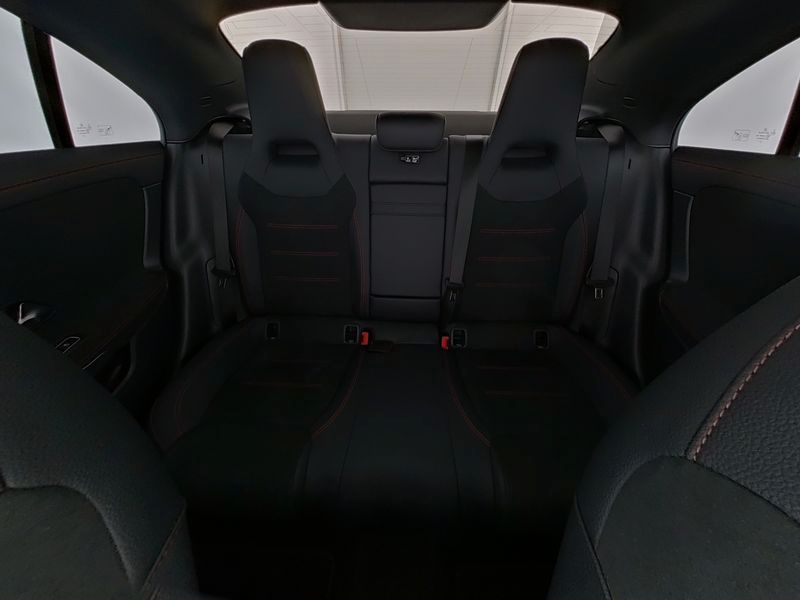 Mercedes-Benz CLA 200 2024