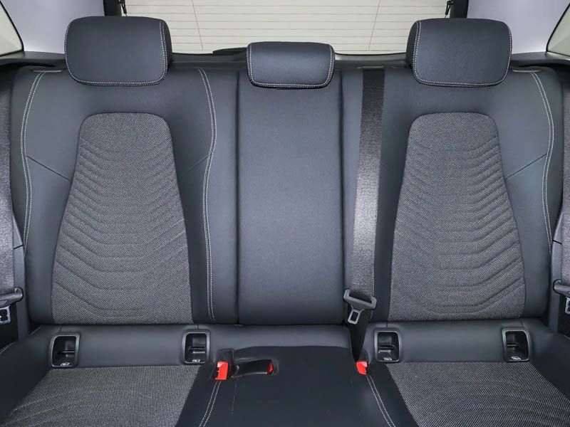 Mercedes-Benz B 200 2024