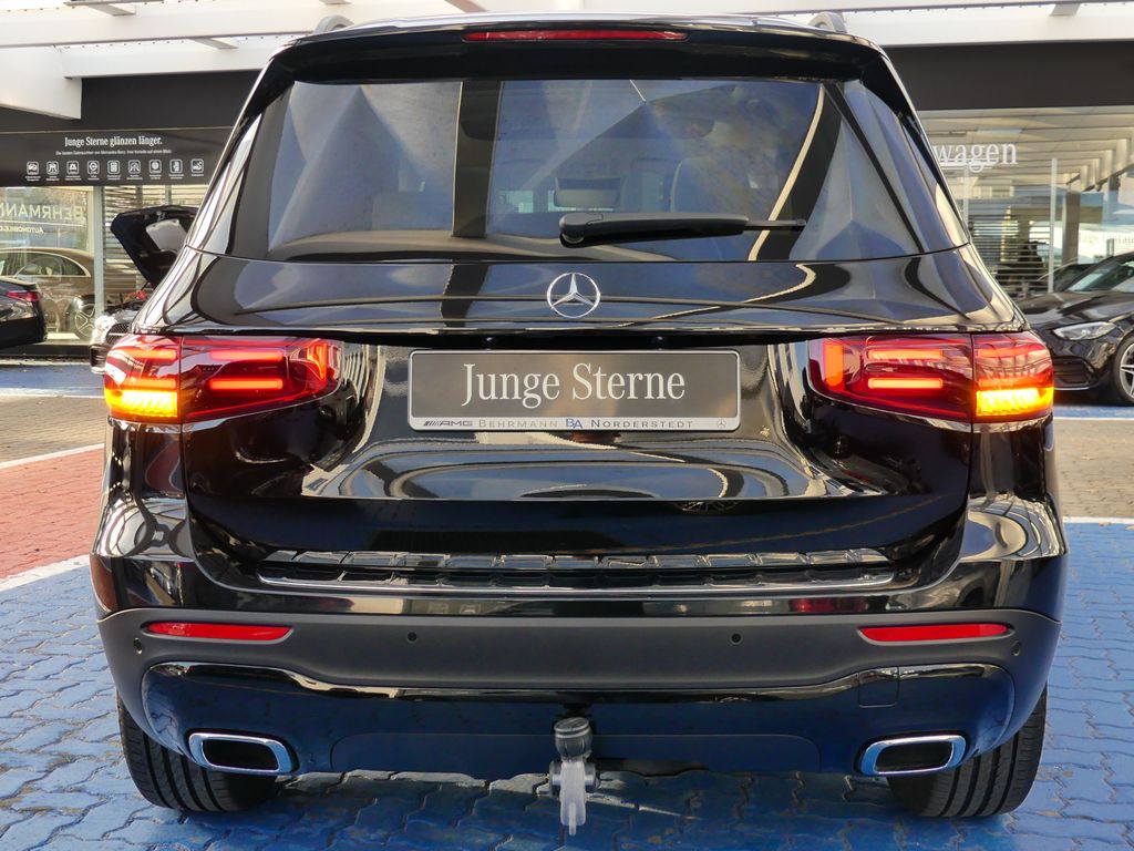 Mercedes-Benz GLB 180 2025