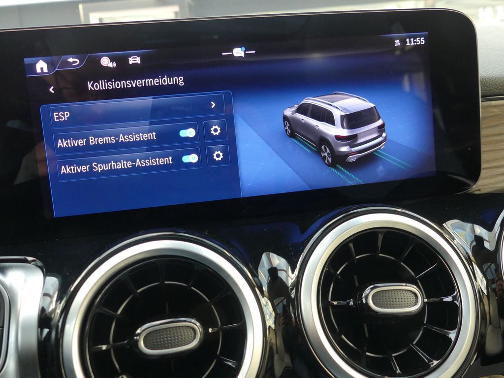 Mercedes-Benz GLB 180 2025