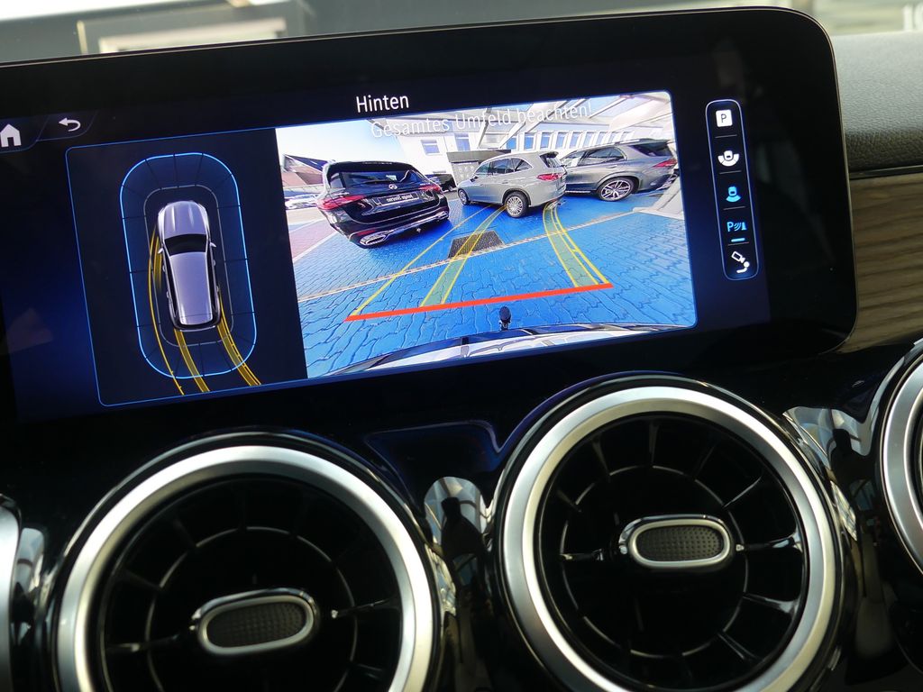 Mercedes-Benz GLB 180 2025