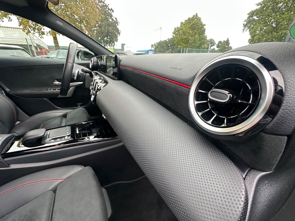 Mercedes-Benz A 250 2021
