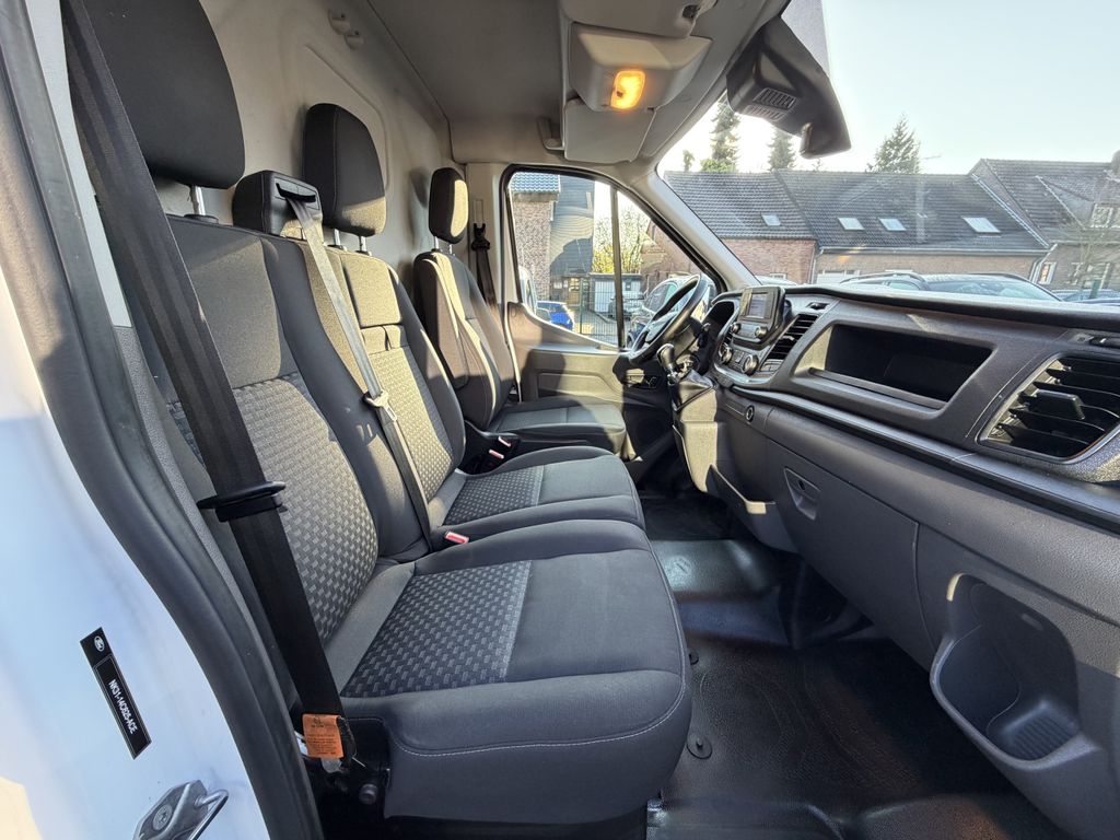 Ford Transit 2023
