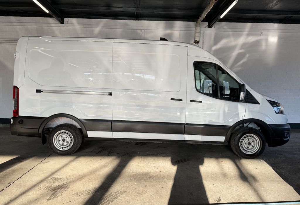 Ford Transit 2023