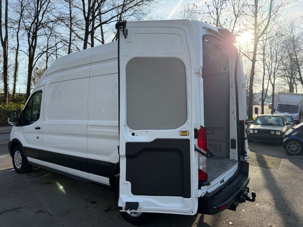 Ford Transit 2021